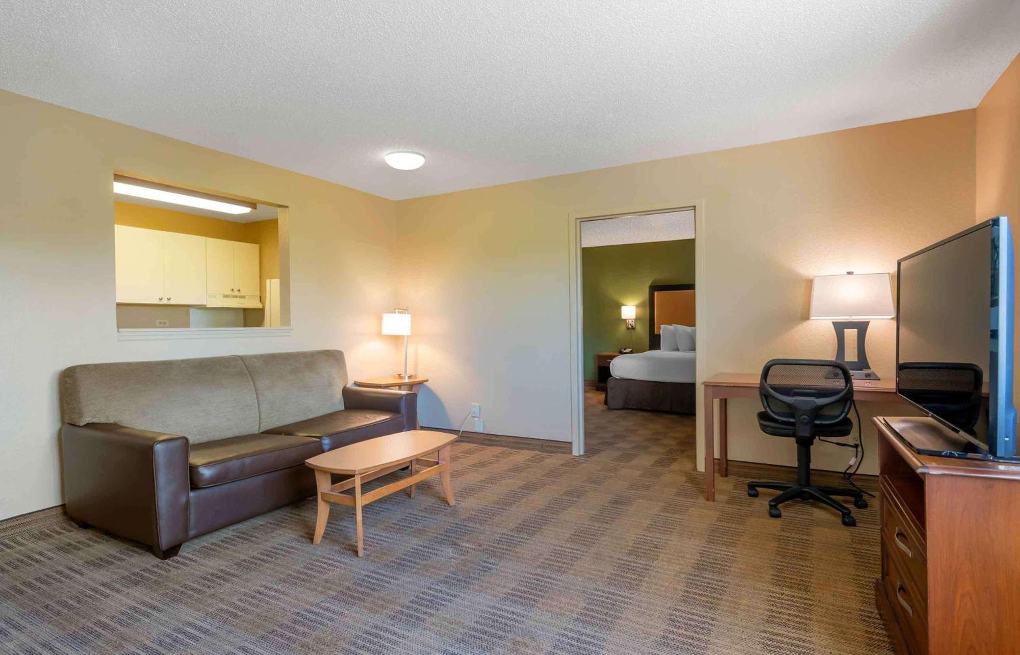 Extended Stay America Suites - West Palm Beach - Northpoint Corporate Park Exterior photo